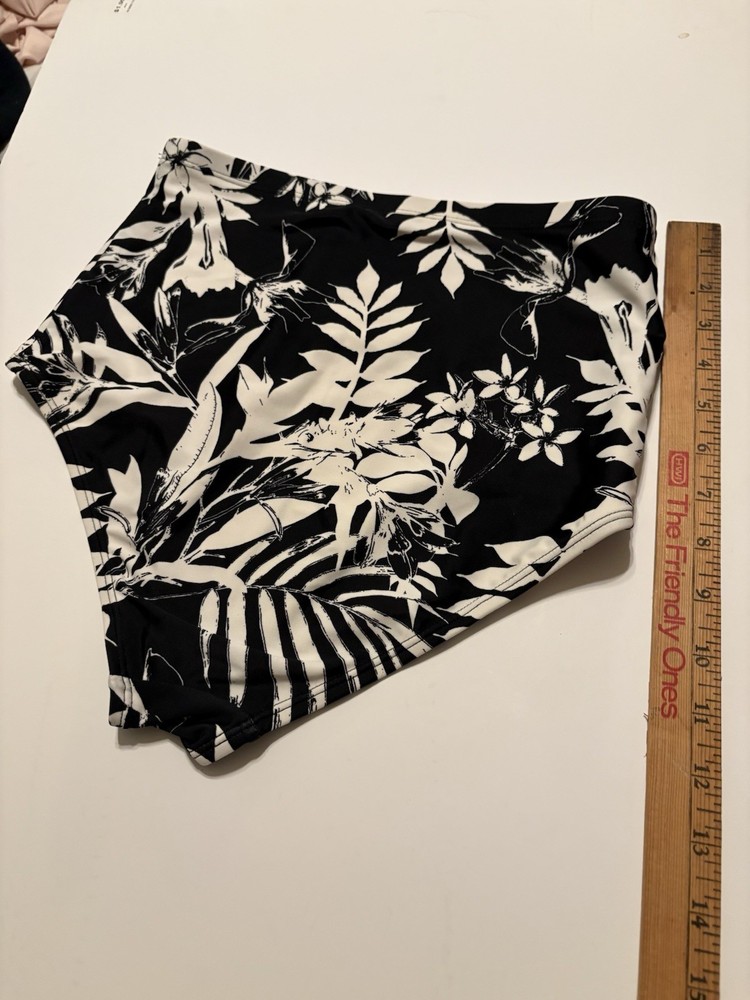 Old Navy Swim Bottoms Size Small High Waisted Black and White Palm Tree NWT