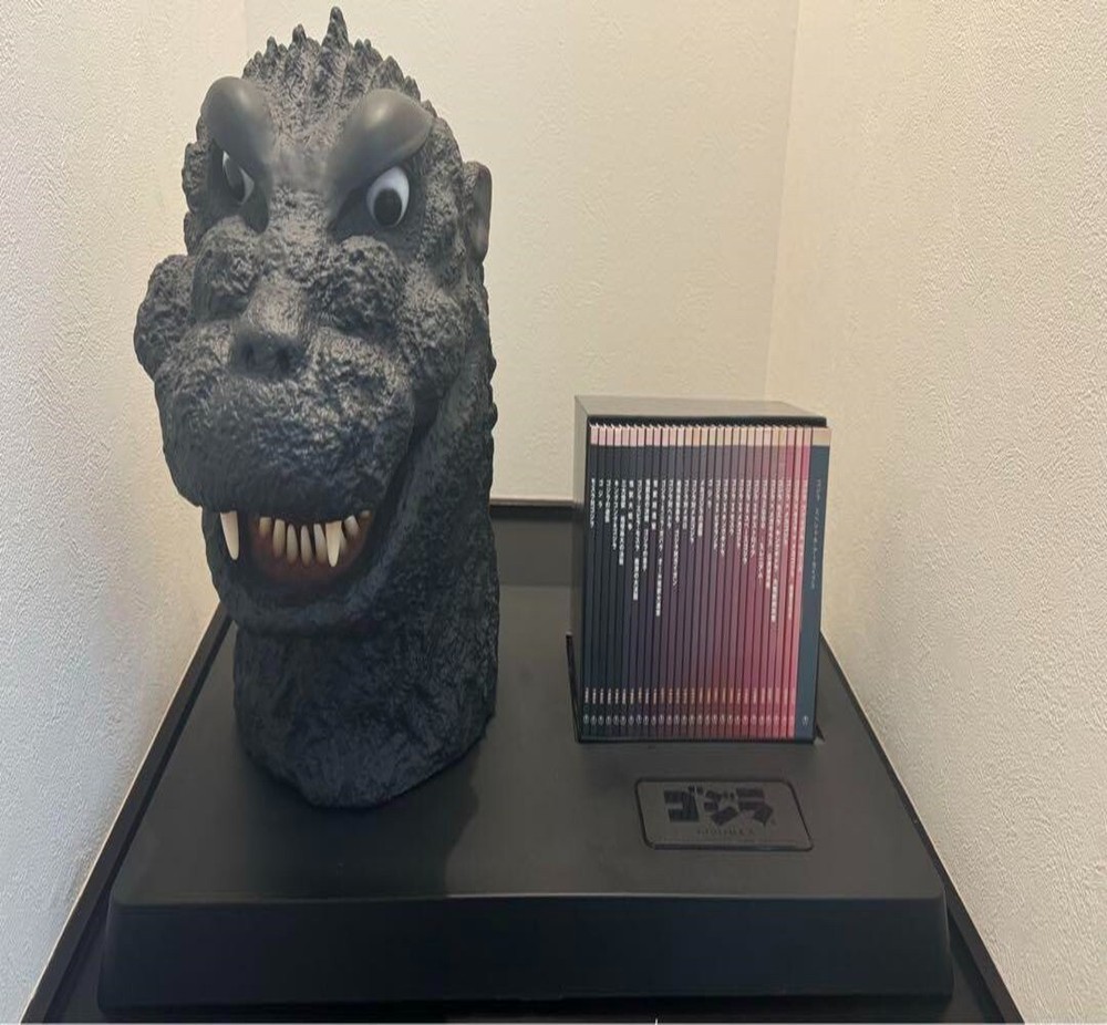 Godzilla Limited 30-DVD Final Box Set with Godzilla Head & Outer Box