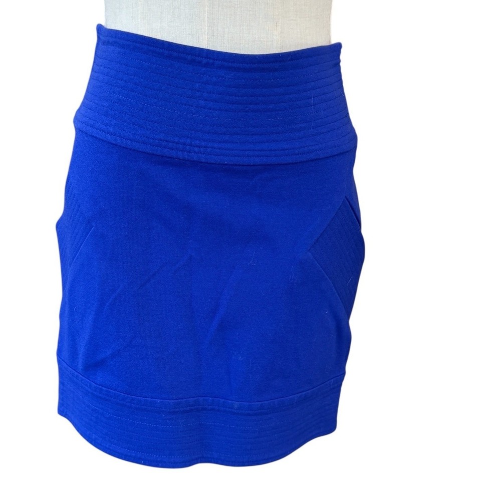 Diane von Furstenberg Royal Blue Quilted Waist Mini Skirt Size 4 DVF Cobalt