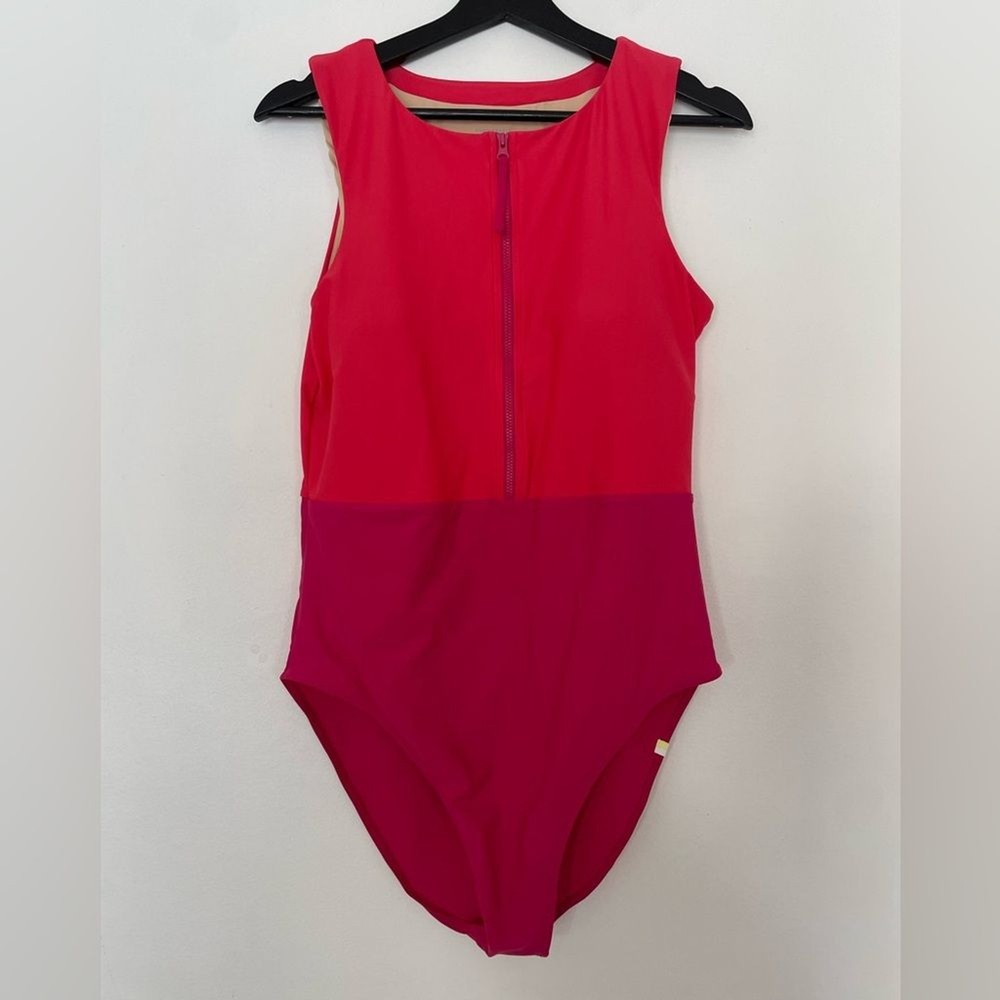 Summersalt The Surge Zip Front One Piece Swimsuit in Summer Berry Size 12