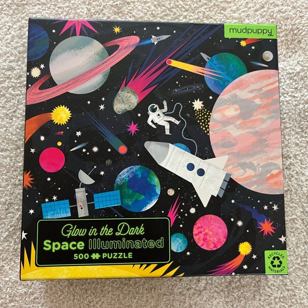 Glow in the Dark Illuminated Space Mudpuppy 500 Piece Puzzle NWT