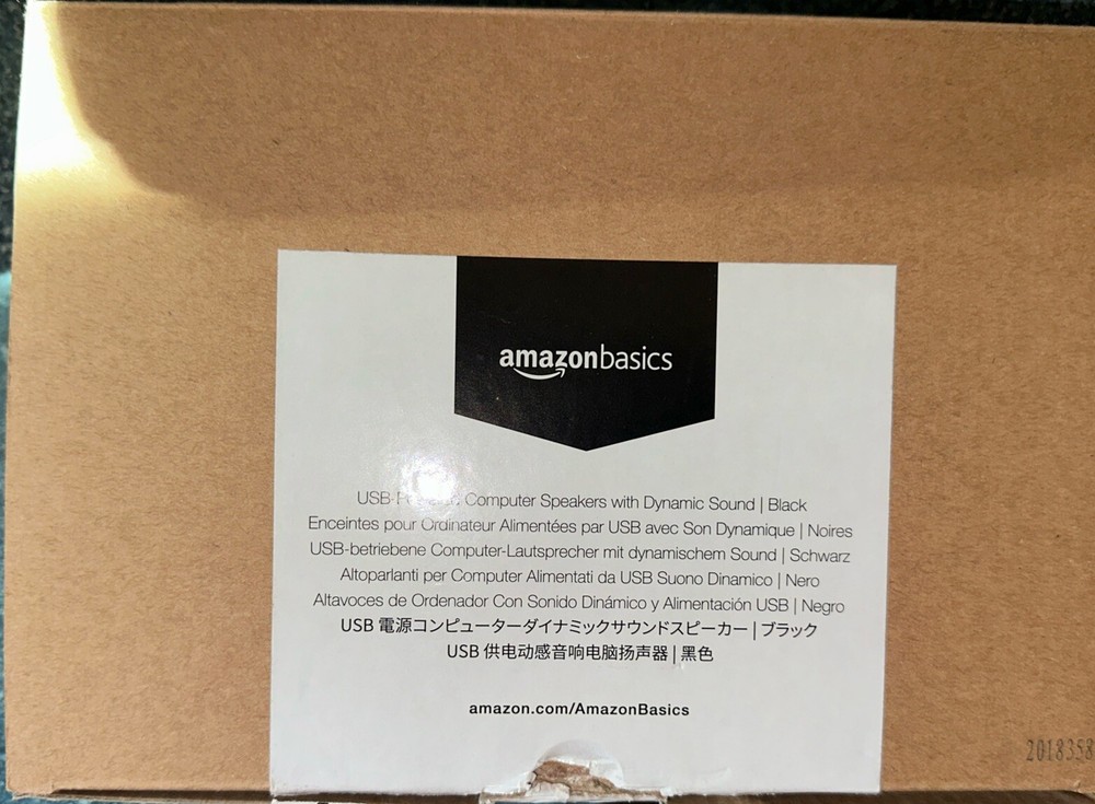 AmazonBasics V620BLACK USB-Powered PC Speakers with Dynamic Sound - Black-image