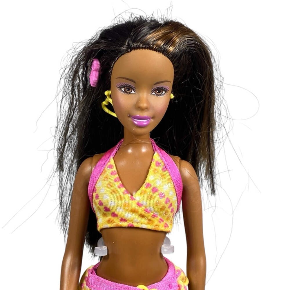 2007 Beach Glam Nikki Barbie #K8386 Doll