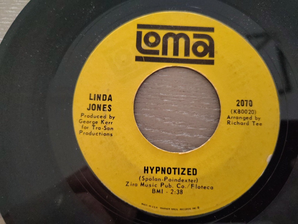 LINDA JONES - 