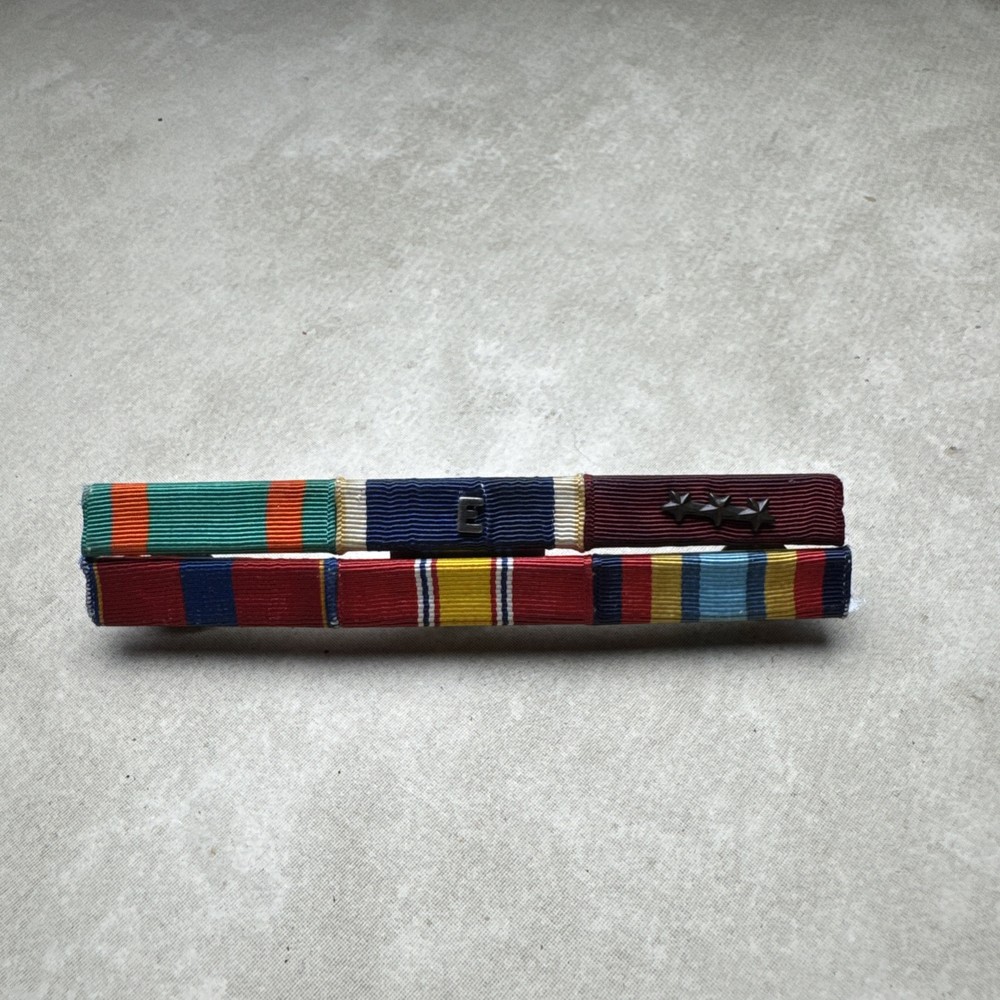 US Navy Ribbon Bar Battle E Award 3 Bronze Stars Military Insignia Pin