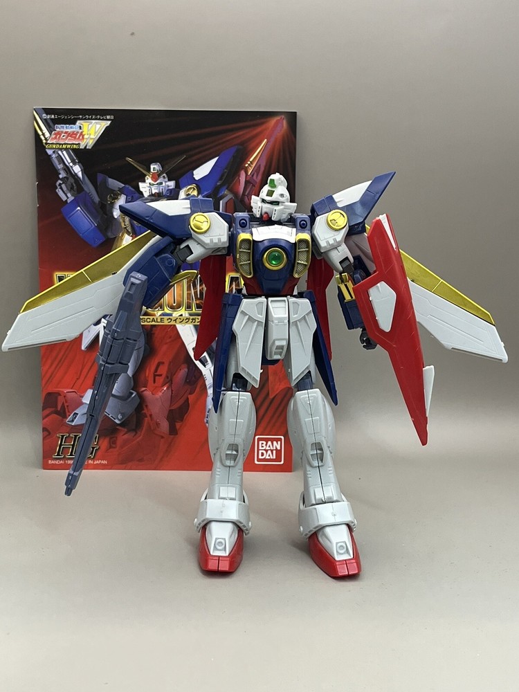 Gundam W Series HG# 1 Wing Gundam 1/100 Scale Plastic Model Bandai 1995 READ