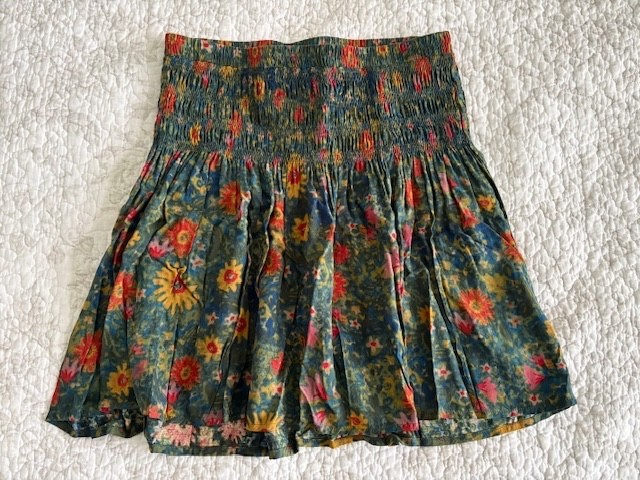 Natural Life Floral Skirt Size M New with tag
