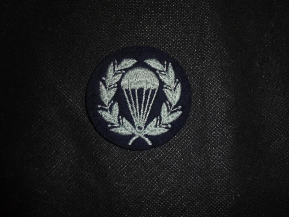 Excellent WW2 RAF Royal Air Force Parachute Jump Instructor Badge 1st Type