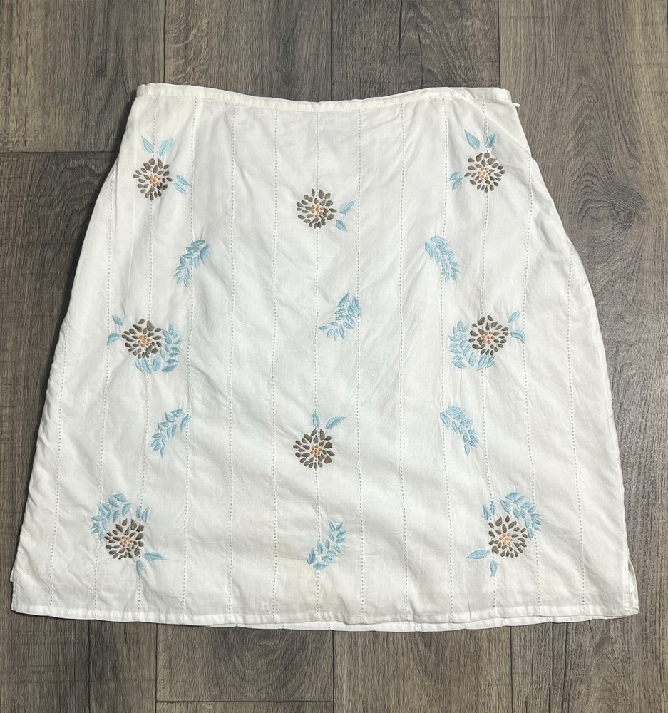 VTG J. Marco White Floral Embroidered Skirt Size XL Cotton Lined Eyelet Feminine