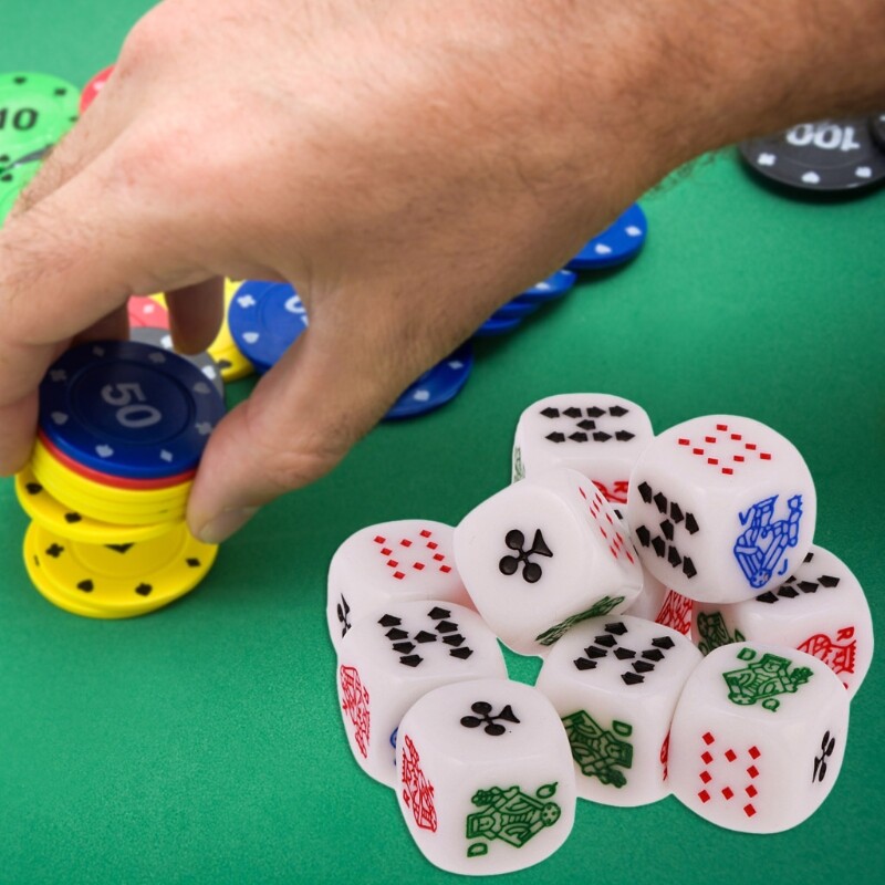Set of 10 Queen 16mm Acrylic Gaming Card Game Dices D6 Dice