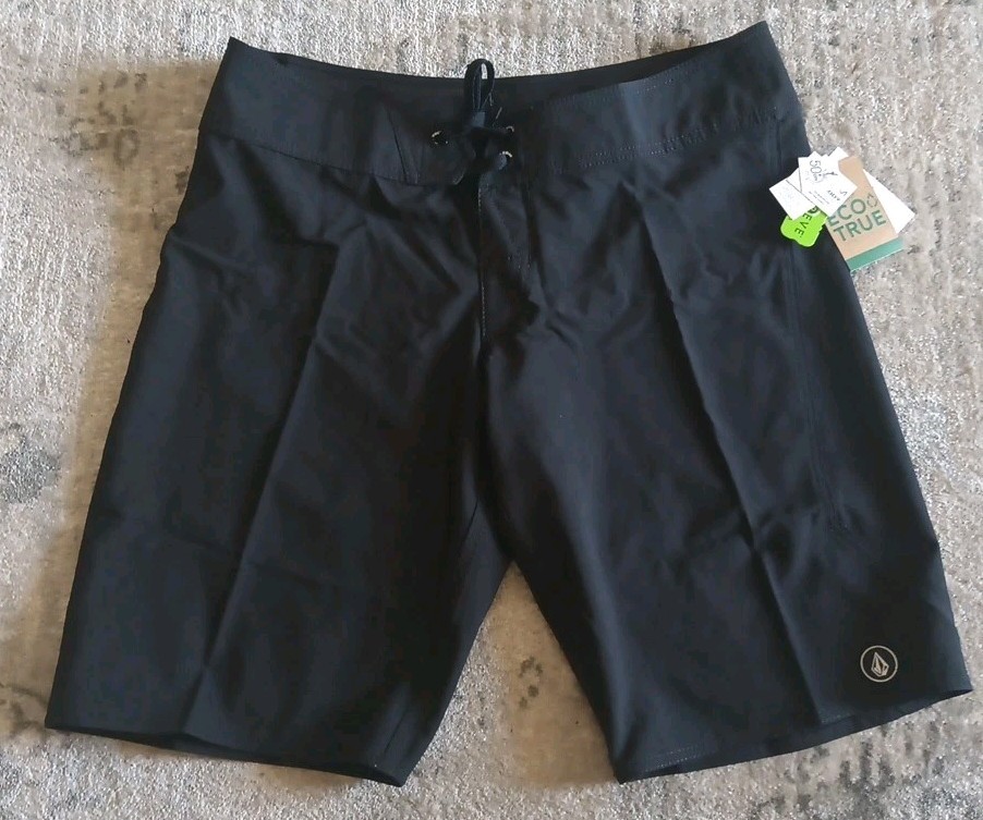 Volcom Women's Size 5 Simply Solid Black BoardShorts UPF 50+ Drawer string Waist