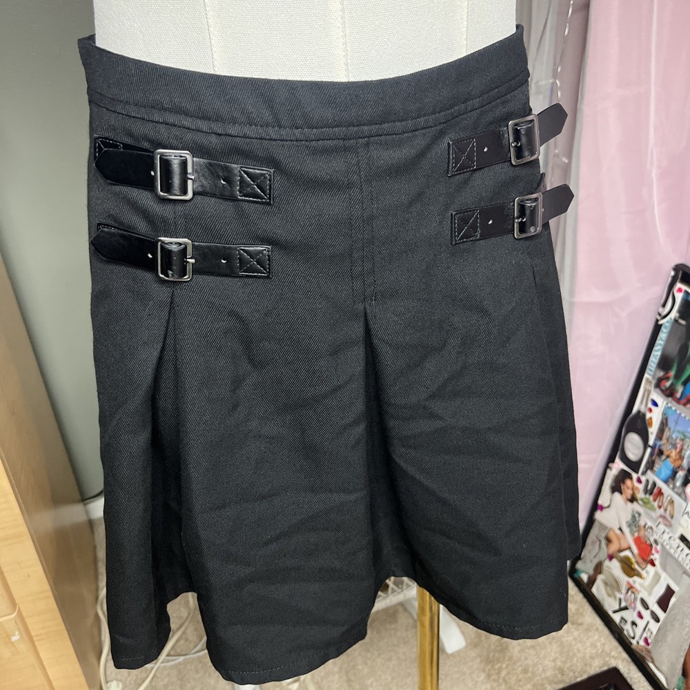 Hot Topic Black Buckle Detail Tennis Skirt Size Medium-image