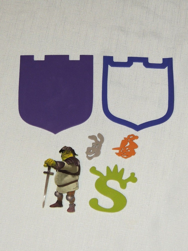 Shrek the Third Party Activity Kit with Fun Supplies for Kids  -image