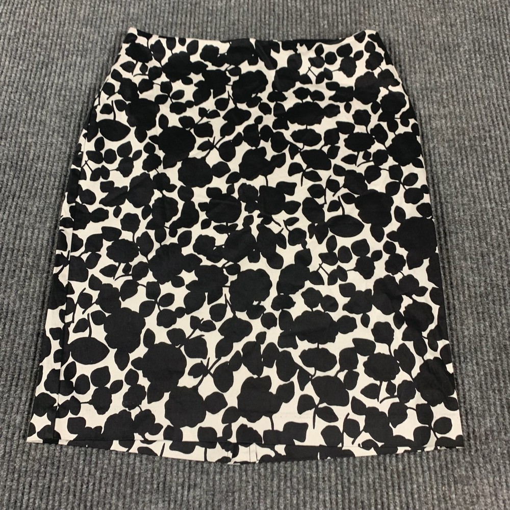 New York Company Skirt Womens 6 Black AOP Floral Zip Up Straight Stretch City