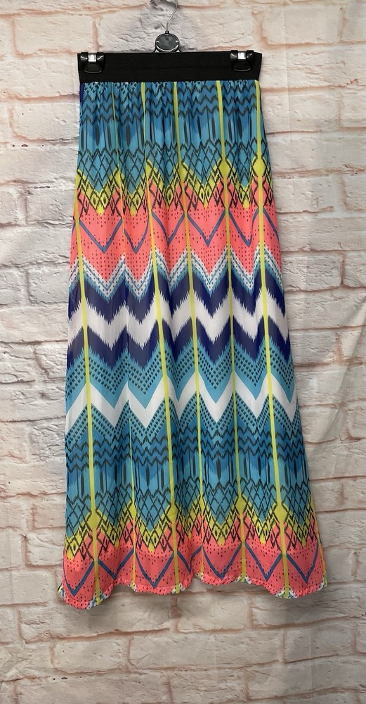 Boohoo Summer Skirt with Elastic Waist in Multicolour - Size Small Lined