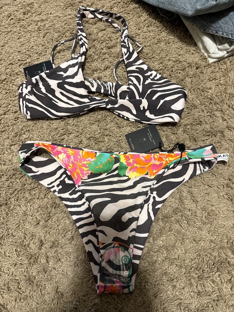 skatie bikini set