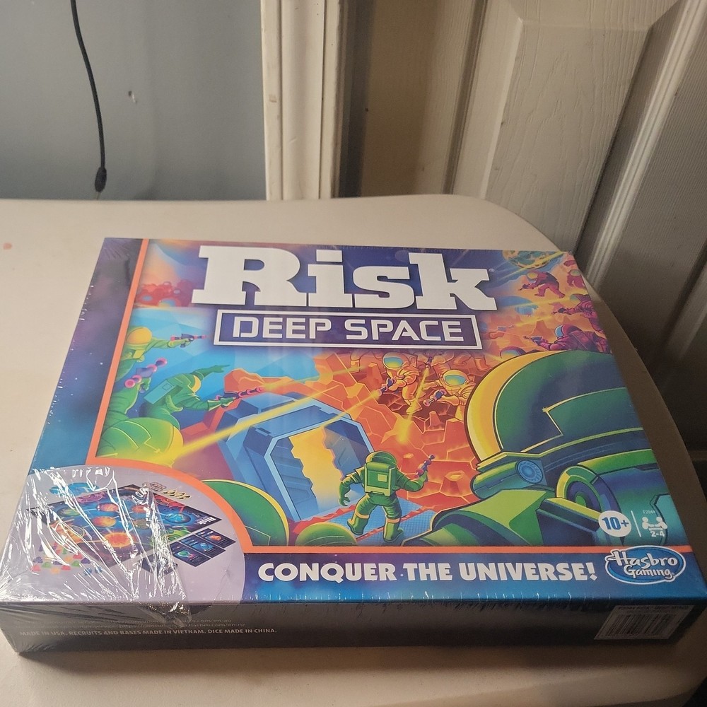 Risk Deep Space Strategy Board Game by Hasbro Conquer the Universe NEW-from 2021