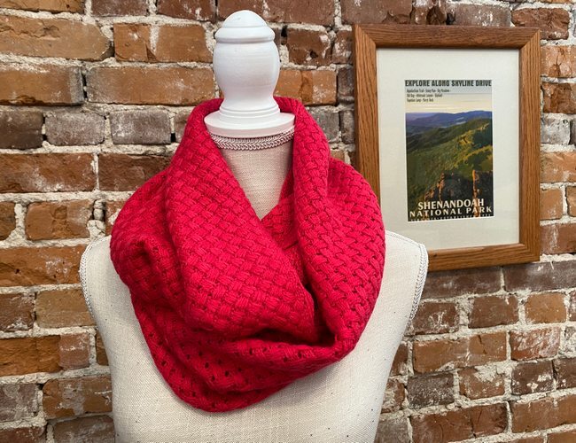 Isaac Mizrahi Deep Pink Basket Weave Knit Infinity Scarf New