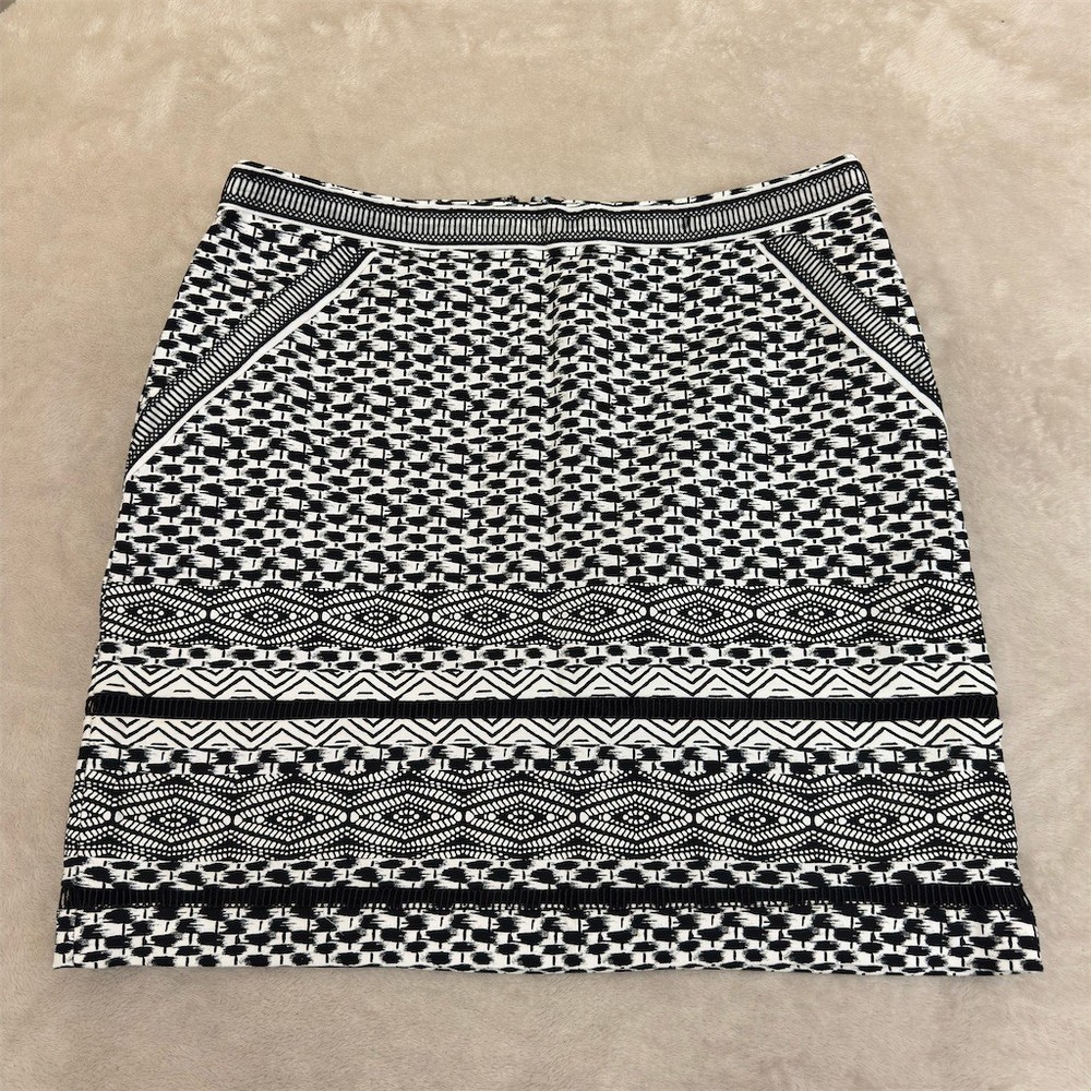 WHBM Skirt Womens Size 10 Black & White Geometric Pencil Knee Length Lined