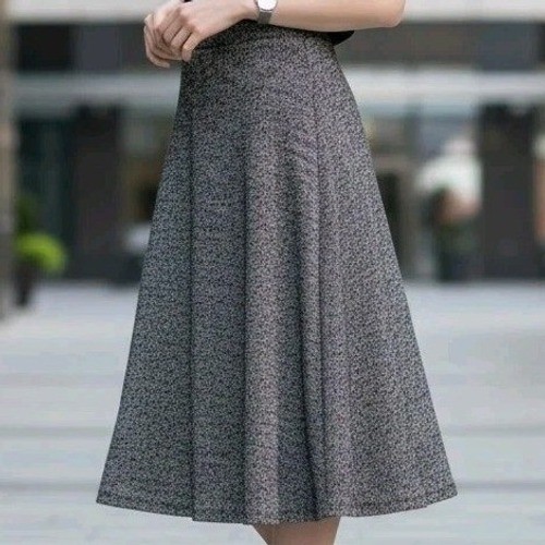 H&M A-Line Knit Skirt Women's M Black White Career Casual Midi Minimalist Chic