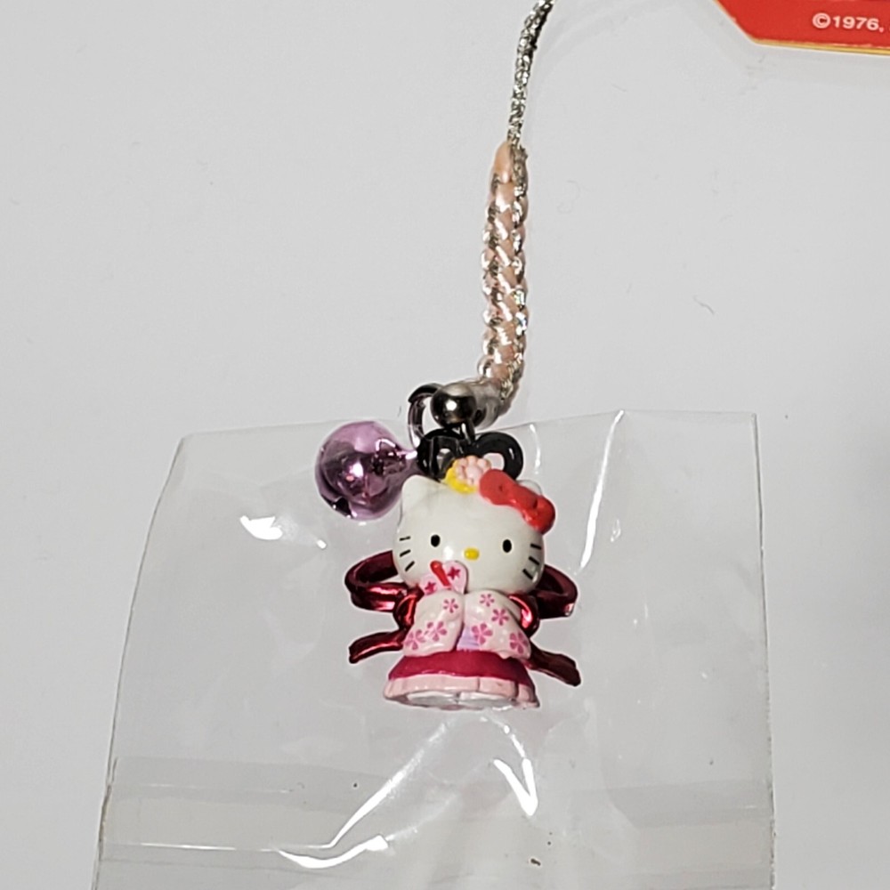 Vintage 2005 Sanrio Hello Kitty Otohime Charm Keychain