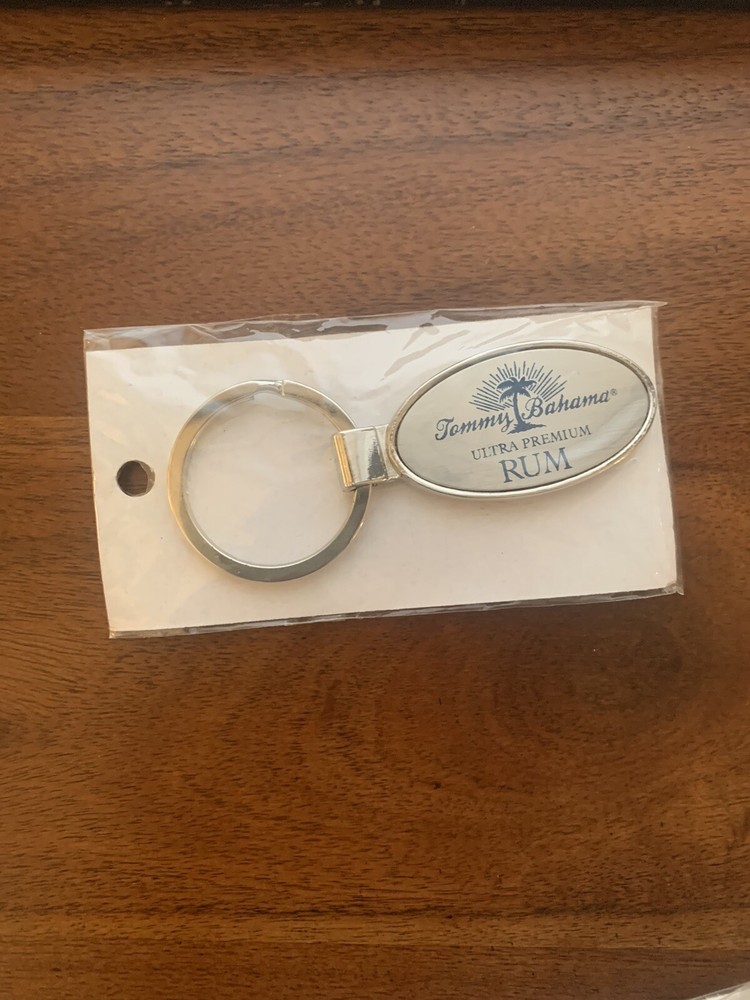 VtG TOMMY BAHAMA Ultra Premium RUM Steel keychain collectible Key Tag Chain