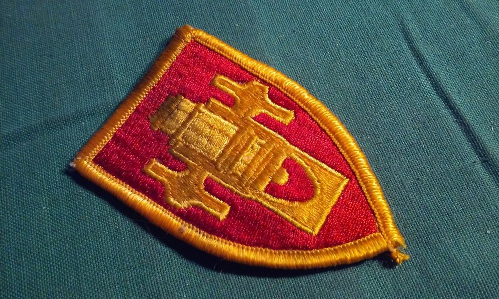 Vintage Military Patch Badge Army Artillery School Color Variant Yellow Border