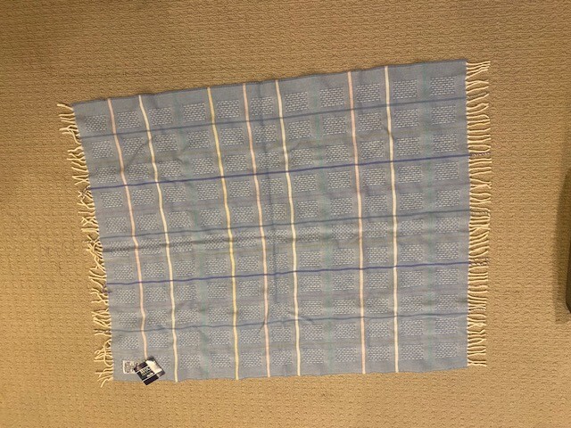 Never Worn AVOCA HANDWEAVERS Ireland Pure Wool Scarf - 33