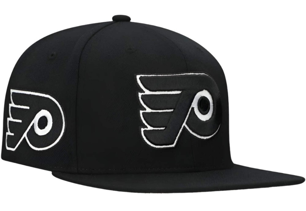 Mitchell & Ness Black & White Philadelphia Flyers Vintage Evergreen Snapback