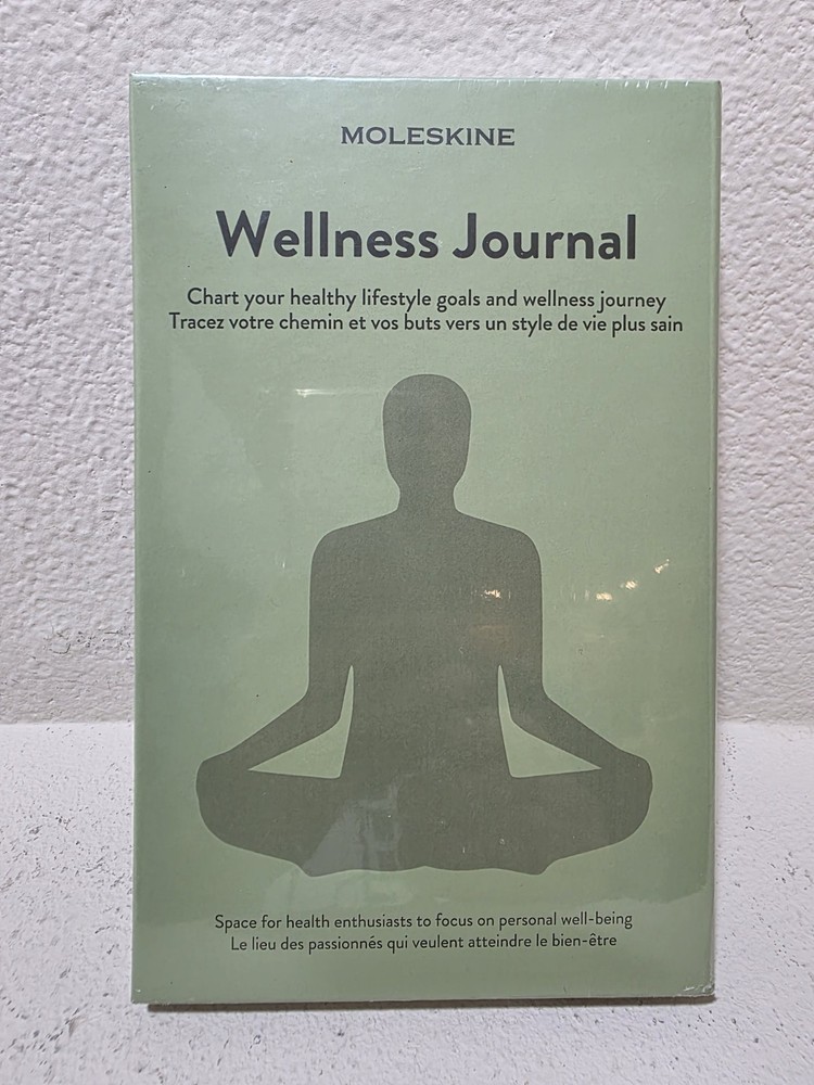 Moleskine Wellness Journal – Guided Fitness & Health Tracker (400 Pages)