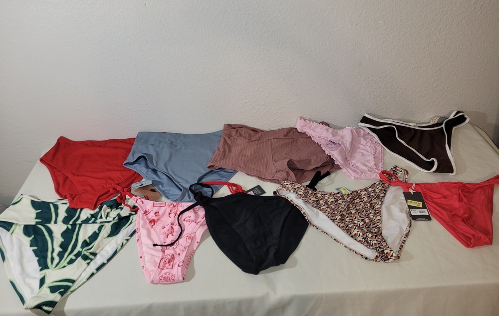 Lot of 10 Women's Target Swim Bottoms Size L. Brand New ²⁹