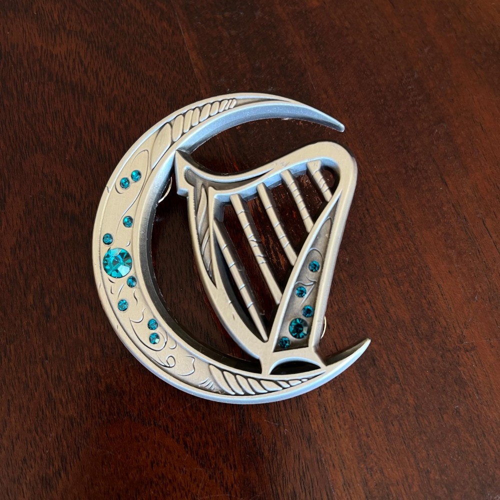 D&D: Harper Pin ACC NEWAnother great item from Rarewaves USA | Free delivery!