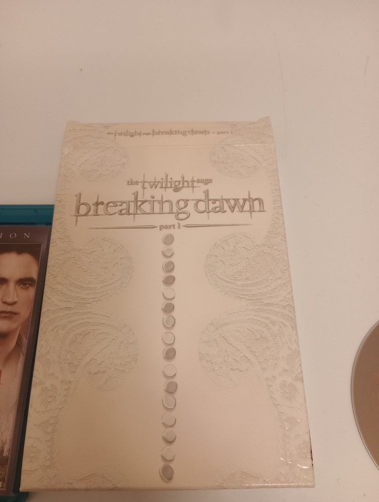 The Twilight Saga: Breaking Dawn, Part 1 (Bella's Wedding Dress Edit - VERY GOOD