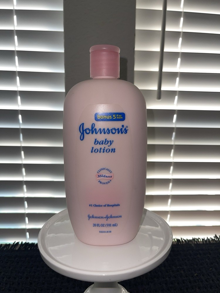 Vintage 2007 Johnson's Baby Lotion 20 oz. 90%  Full