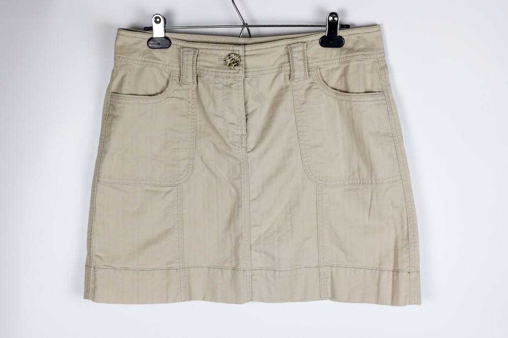 White House Black Market Tan Women's Skirt Size 8.  Back pockets, Zip closure