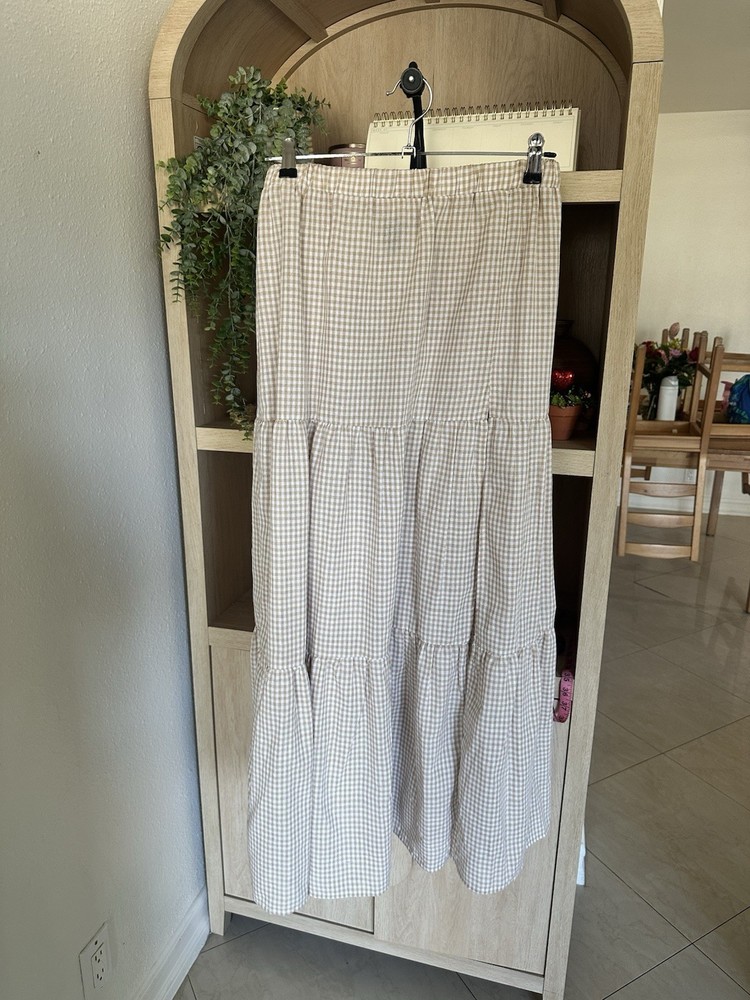 Windsor Beige/White Gingham Long Tiered Pull-On Skirt Elastic Waist Size M