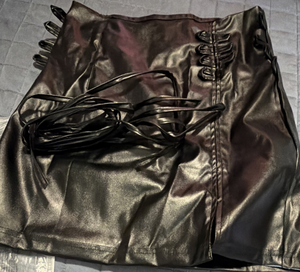 Black Faux Leather Lace Up Mini Skort Women’s Size M Party/Cocktail Casual