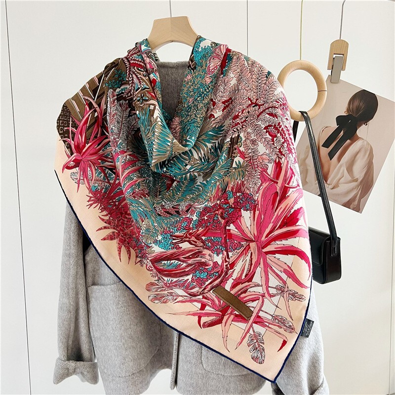 70% Cashmere 30% Silk Castle Flowers Print Square Shawl Wrap 53