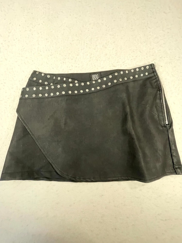 Urban Outfitters BDG Studded Mini Skirt Womens Large Black Wrap Front Side Zip